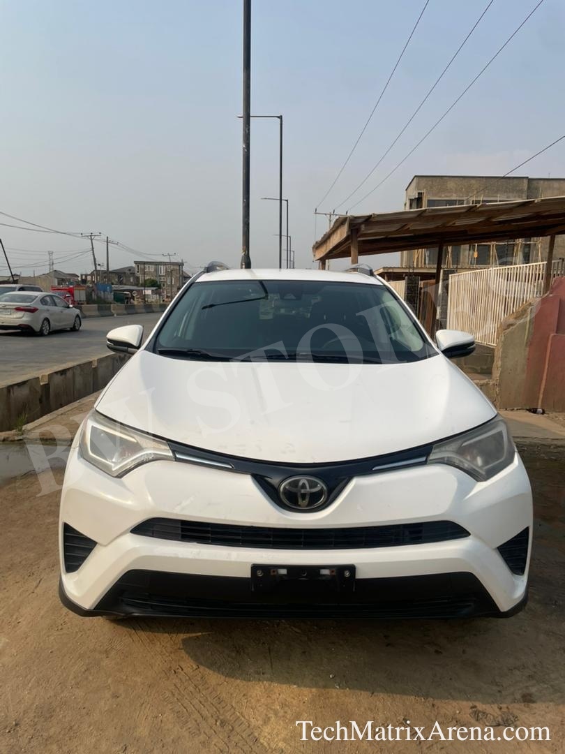 2018 TOYOTA RAV4