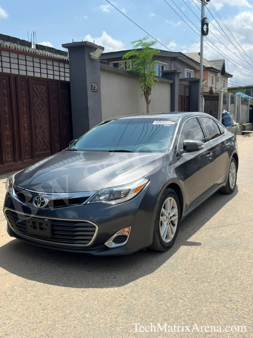 2012 TOYOTA Corolla