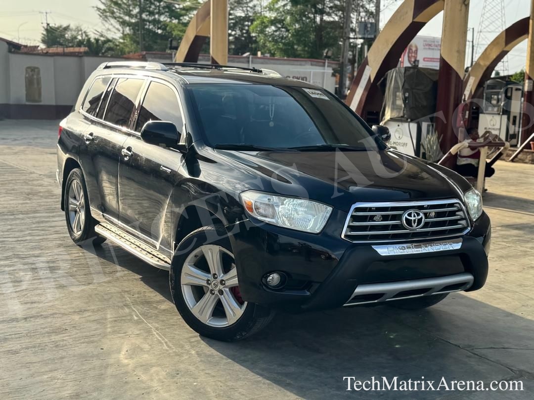 2010 TOYOTA Highlander