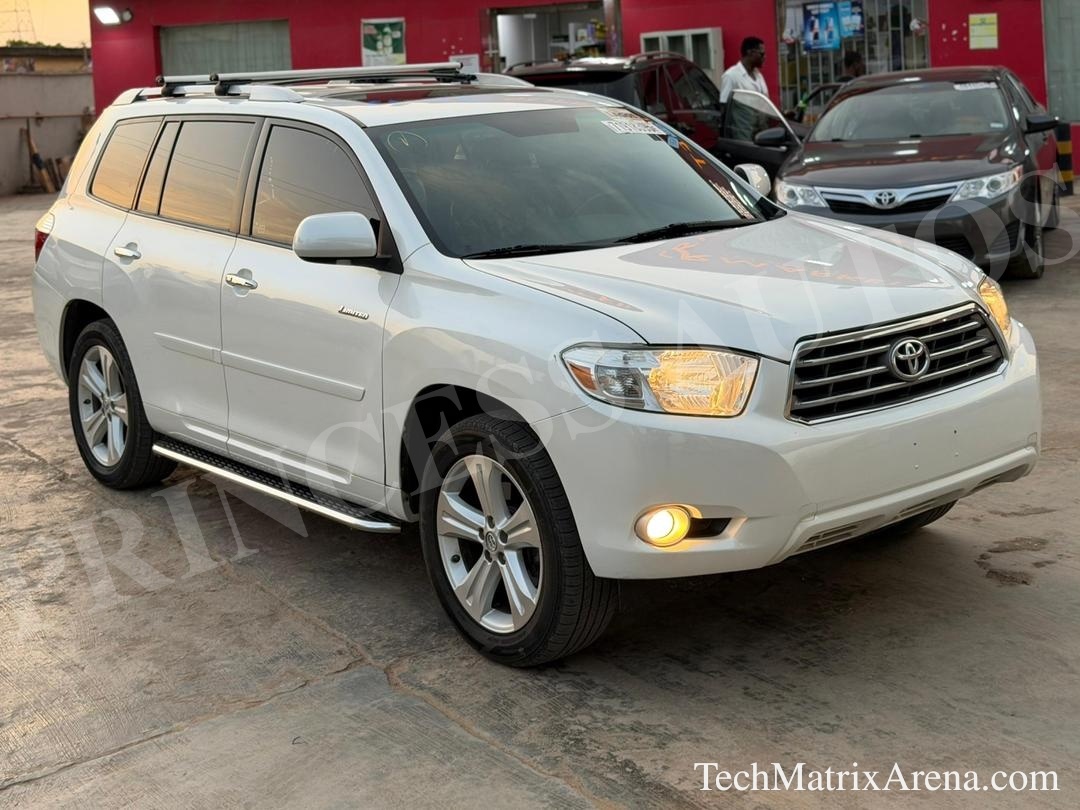 2010 TOYOTA Highlander