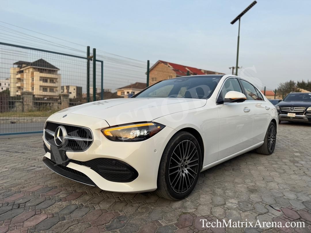 2022 MERCEDES-BENZ C-Class