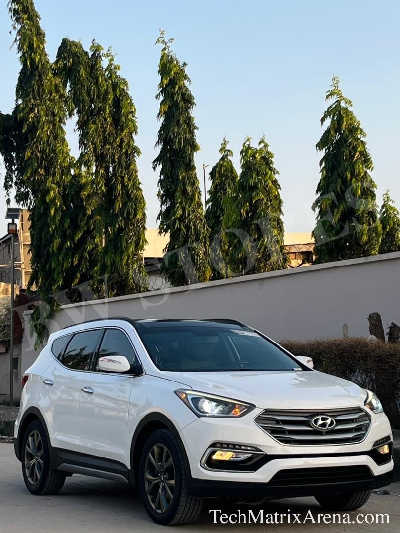 2017 HYUNDAI Santa Fe Sport